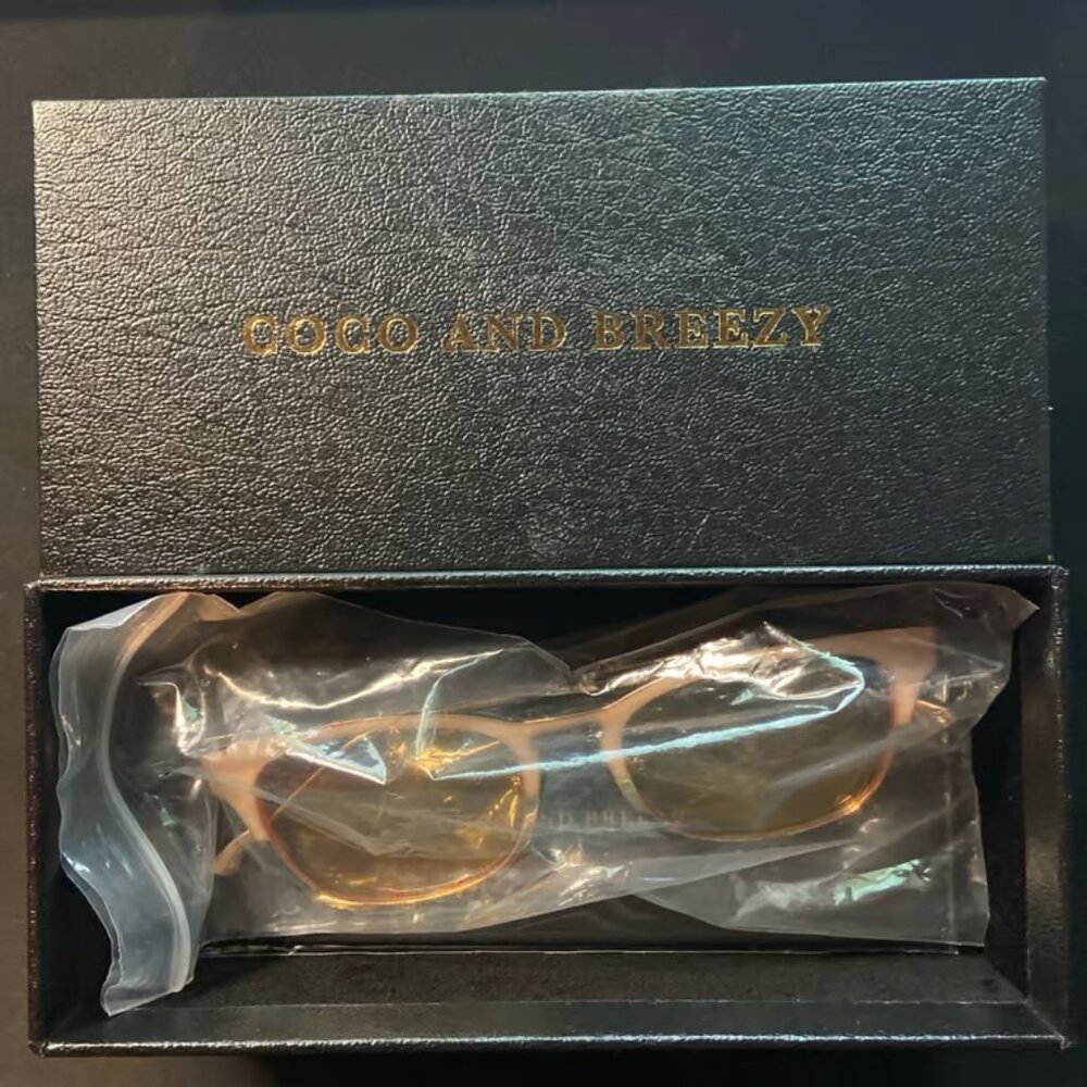 Chaska Gold 101 Coco And Breezy Sunglasses